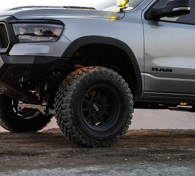 Фото дисков Black Rhino STADIUM на Ram 1500 V