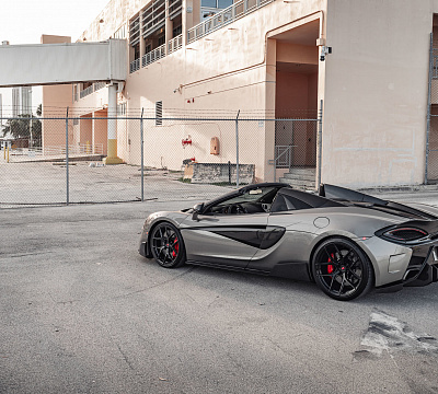 Фото дисков Vossen S21-01 на McLaren 570S