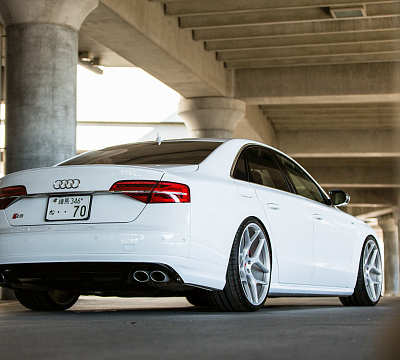 Фото дисков Vossen CG-205 на Audi A/S 8 (D4)
