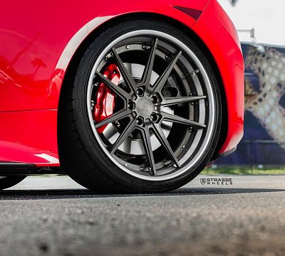 Фото дисков Strasse Wheels SV1 Deep Concave FS на Acura NSX II