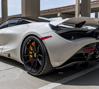 Фото дисков Strasse Wheels SV5 Deep Concave FS на McLaren 720S