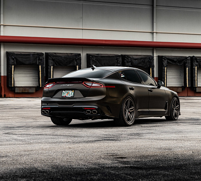 Фото дисков Vossen HF-1 на Kia Stinger