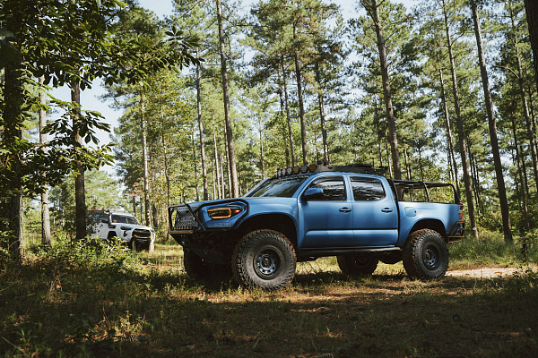 Фото дисков Black Rhino XPLORER  на Toyota Tacoma III