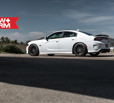 Фото дисков HRE FF10 на Dodge Charger VII