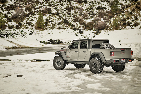 Фото дисков Black Rhino ALPHA  на Jeep Gladiator II (JT)