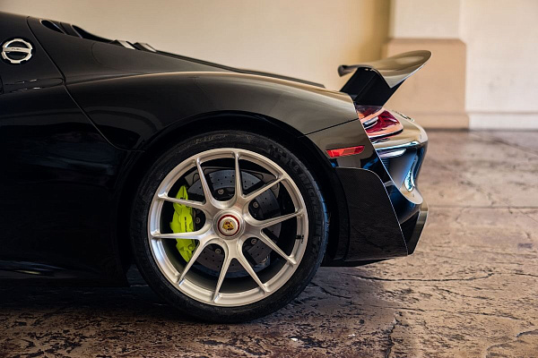 Фото дисков HRE P101 Глянцевый лак на Porsche 918 Spyder