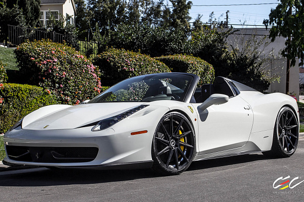 Фото дисков CEC C26 Черный глянец на Ferrari 458