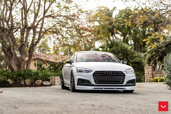Фото дисков Vossen HF-2 Алмазная проточка на Audi A/S/RS 5 (F5)