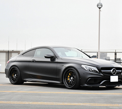 Фото дисков HRE 300 на Mercedes-Benz C-Class (W205)