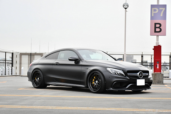 Фото дисков HRE 300 Черный сатин на Mercedes-Benz C-Class (W205)