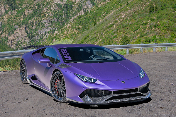 Фото дисков Strasse Wheels SV15T Deep Concave FS Черный матовый на Lamborghini Huracan