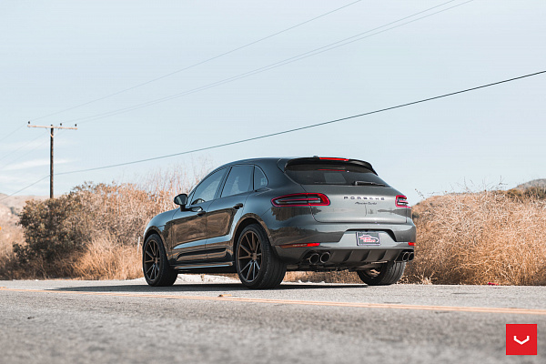 Фото дисков Vossen VFS-1 Сатиновая бронза на Porsche Macan I