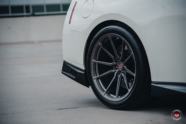 Фото дисков Vossen M-X2 Глянцевый темный лак на Nissan GT-R