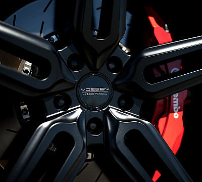 Фото дисков Vossen HF-1 на Dodge Charger VII