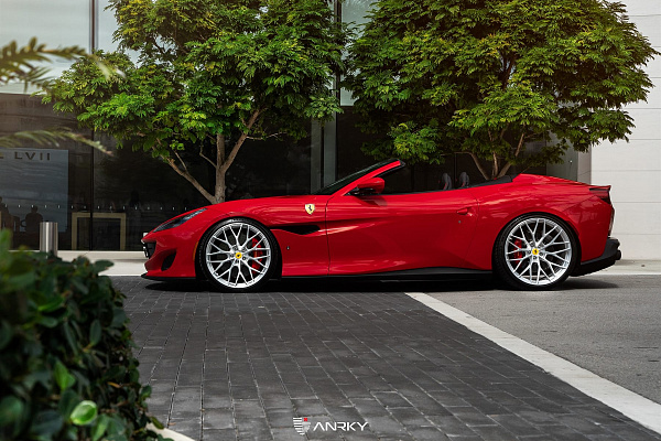 Фото дисков Anrky AN10 Глянцевый лак на Ferrari Portofino