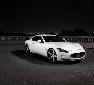 Фото дисков Vossen CV3 на Maserati GranTurismo I