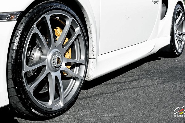 Фото дисков CEC C882 Сатиновый лак на Porsche 911 VI