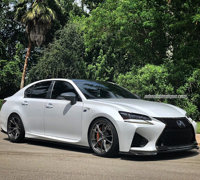 Фото дисков HRE S101 на Lexus GS IV