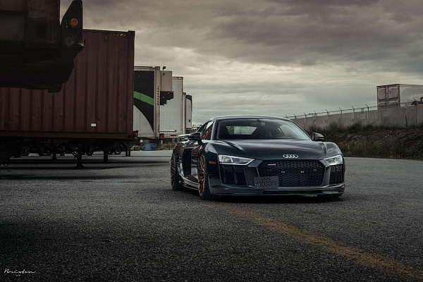 Фото дисков Brixton Forged VL4 Сатиновая бронза на Audi R8 (4S)