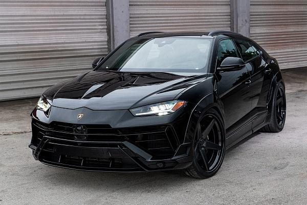 Фото дисков Anrky RS5.3 Черный сатин на Lamborghini Urus