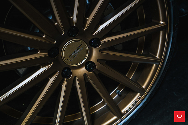 Фото дисков Vossen VFS-2 Сатиновая бронза на Tesla Model 3