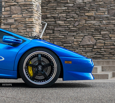 Фото дисков Strasse Wheels S5 Performance на Lamborghini Diablo