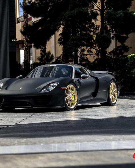 Фото дисков RS74 Глянцевое золото на Porsche 918 Spyder