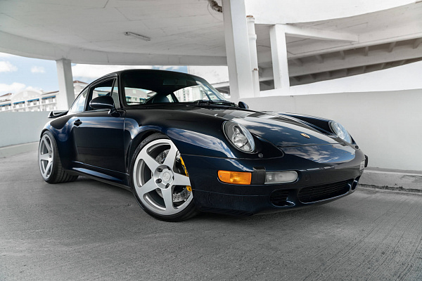 Фото дисков HRE 305M Сатиновый лак на Porsche 911 IV