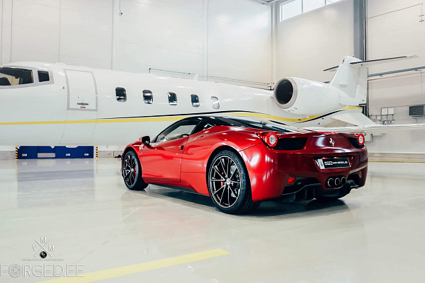Фото дисков HRE P204 Сатиновая темная бронза на Ferrari 458