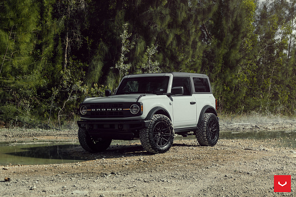 Фото дисков Vossen HF6-5 Черный сатин на Ford Bronco