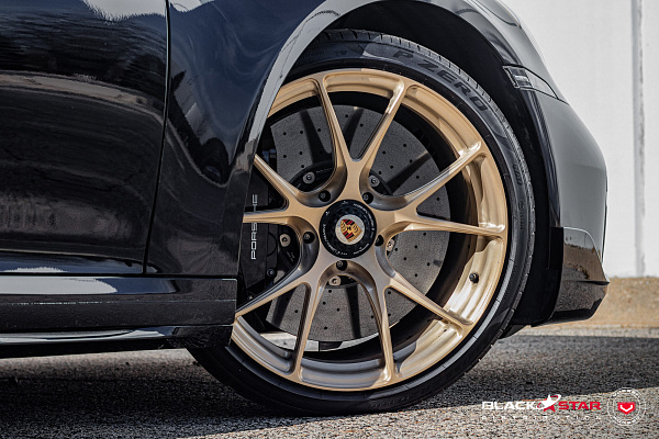 Фото дисков Vossen RS19 Глянцевое золото на Porsche 911 VIII