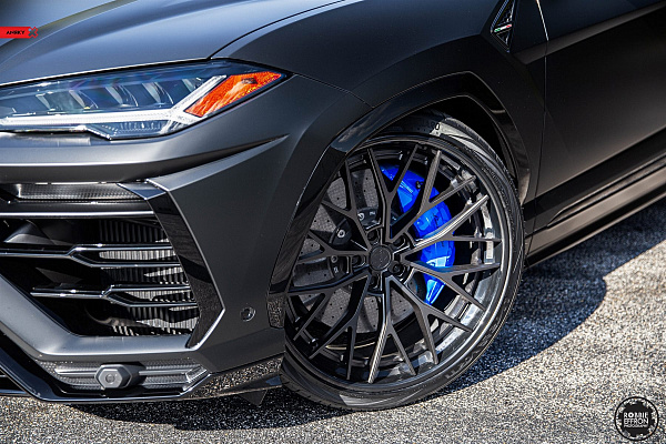 Фото дисков Anrky AN30 Черный сатин на Lamborghini Urus