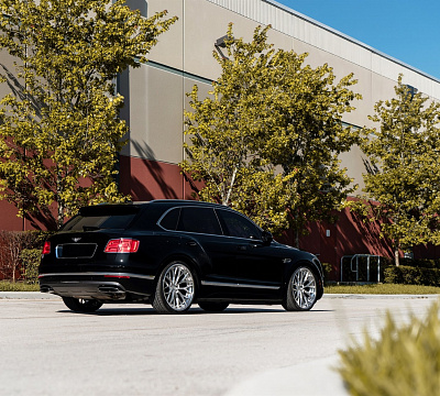 Фото дисков Anrky AN30 на Bentley Bentayga