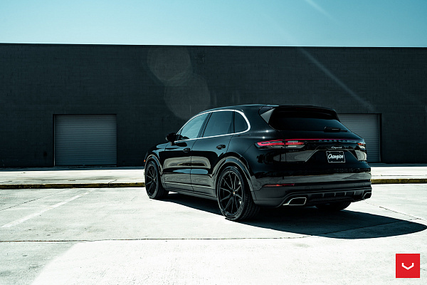 Фото дисков Vossen HF-3 Черный сатин на Porsche Cayenne III