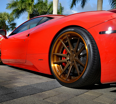 Фото дисков Strasse Wheels SV1 Deep Concave FS на Ferrari 458