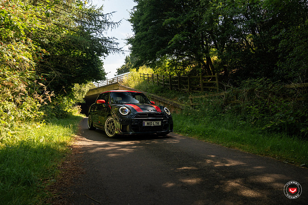 Фото дисков Vossen GEN-02 (3-piece) Черный сатин на MINI Cooper IV