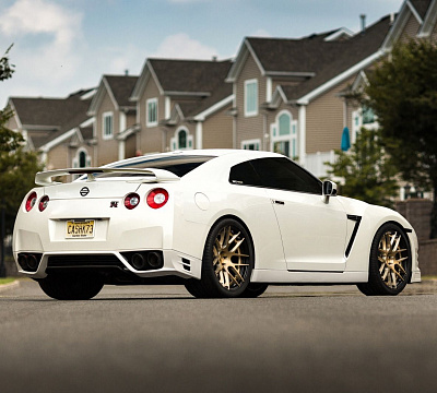 Фото дисков BC Forged HC040 на Nissan GT-R
