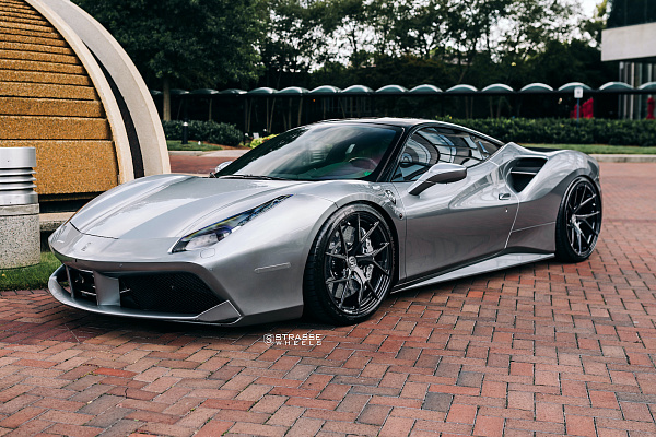 Фото дисков Strasse Wheels SM5RT Deep Concave Monoblock Другой цвет на Ferrari 488