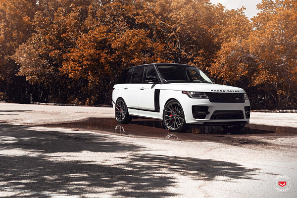Фото дисков Vossen M-X3 Глянцевый темный лак на Land Rover Range Rover IV
