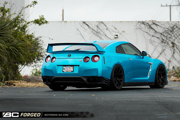 Фото дисков BC Forged RZ05 Черный матовый на Nissan GT-R