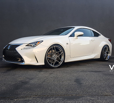 Фото дисков HRE FF11 на Lexus RC