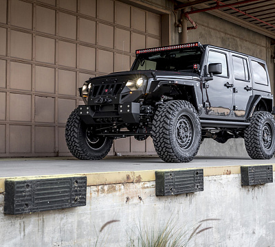 Фото дисков Black Rhino ARMORY на Jeep Wrangler III (JK)