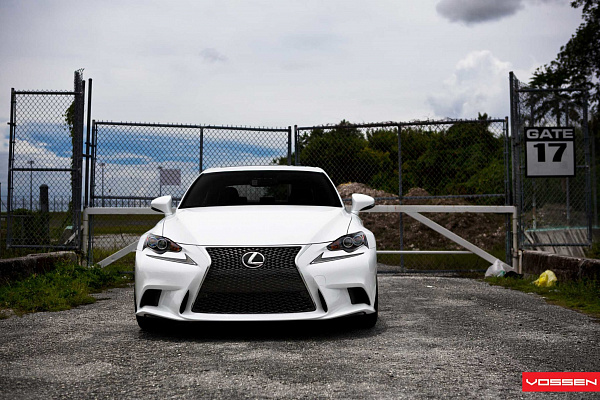 Фото дисков Vossen CV5 Алмазная проточка на Lexus IS II