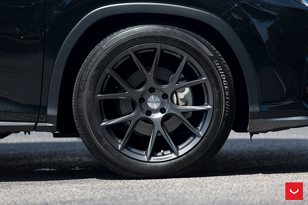 Фото дисков Vossen VFS-6 Глянцевый графит на Lexus RX IV