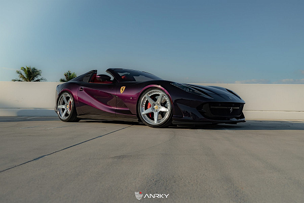 Фото дисков Anrky RS5.3 Полированный лак на Ferrari 812