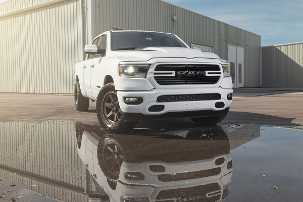 Фото дисков 4PLAY 4PS63 Сатиновая бронза на Ram 1500 V