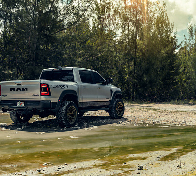 Фото дисков Vossen HF6-4 на Ram 1500 V