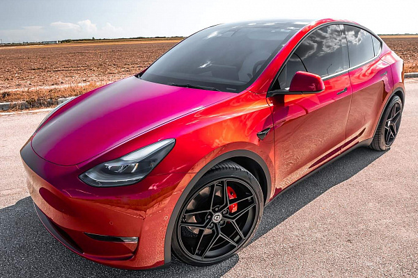 Фото дисков HRE FF11 Черный сатин на Tesla Model Y