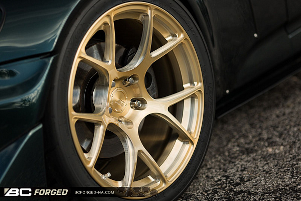 Фото дисков BC Forged RZ05 Глянцевое золото на Honda S2000