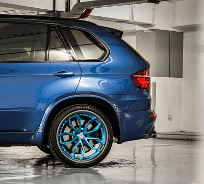 Фото дисков HRE S201 на BMW X5/X5 M (E70)